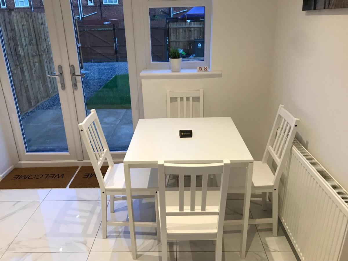 Property Hunter 25 Darlington  Kültér fotó